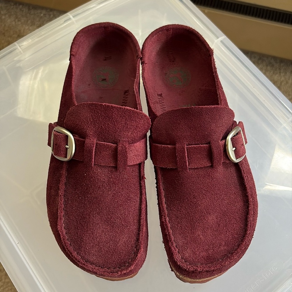 NEW- Birkenstock Burgundy Buckley Size 6